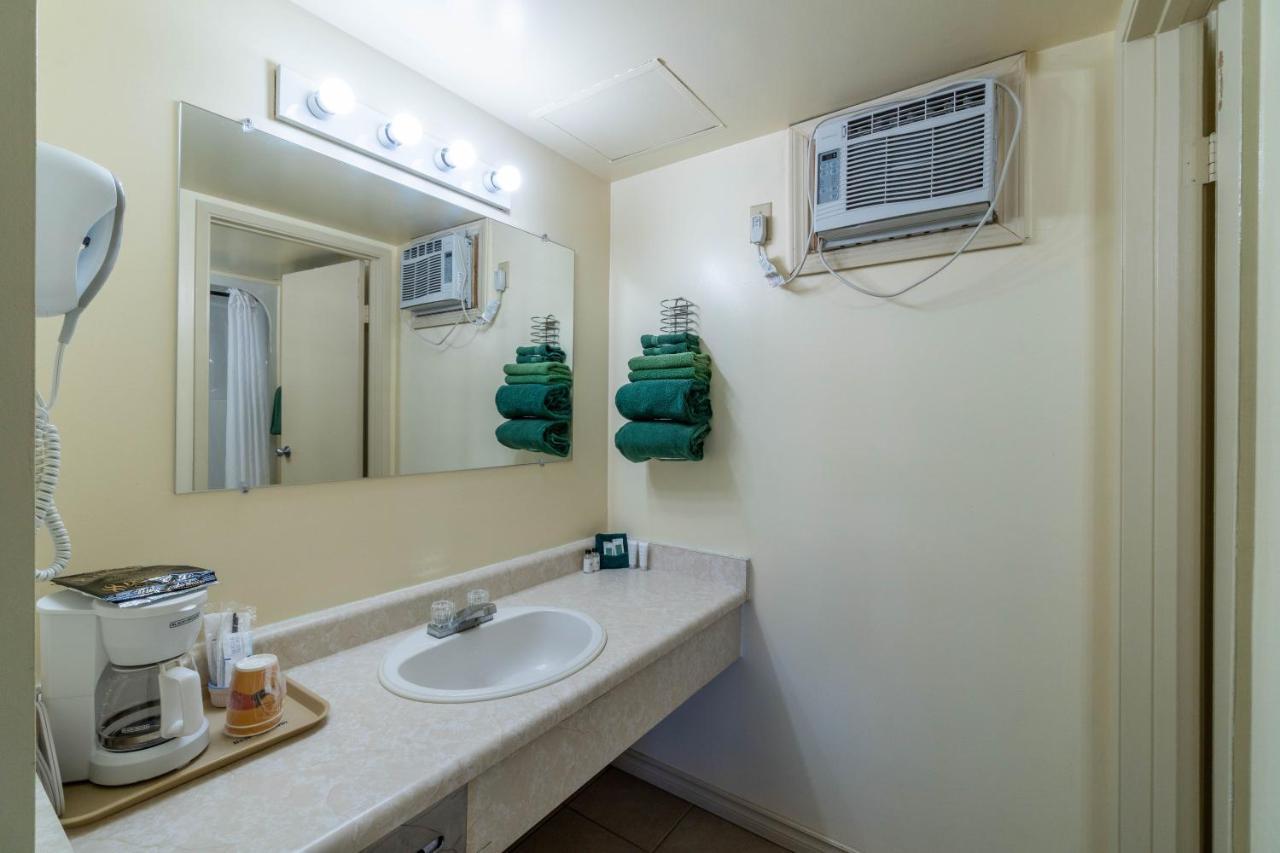 Canada'S Best Value Desert Inn & Suites Cache Creek Luaran gambar