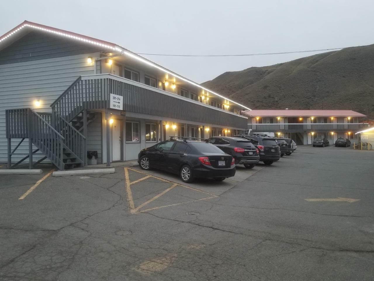 Canada'S Best Value Desert Inn & Suites Cache Creek Luaran gambar